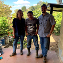 Load image into Gallery viewer, Los Andes, Natural Bourbon, El Salvador
